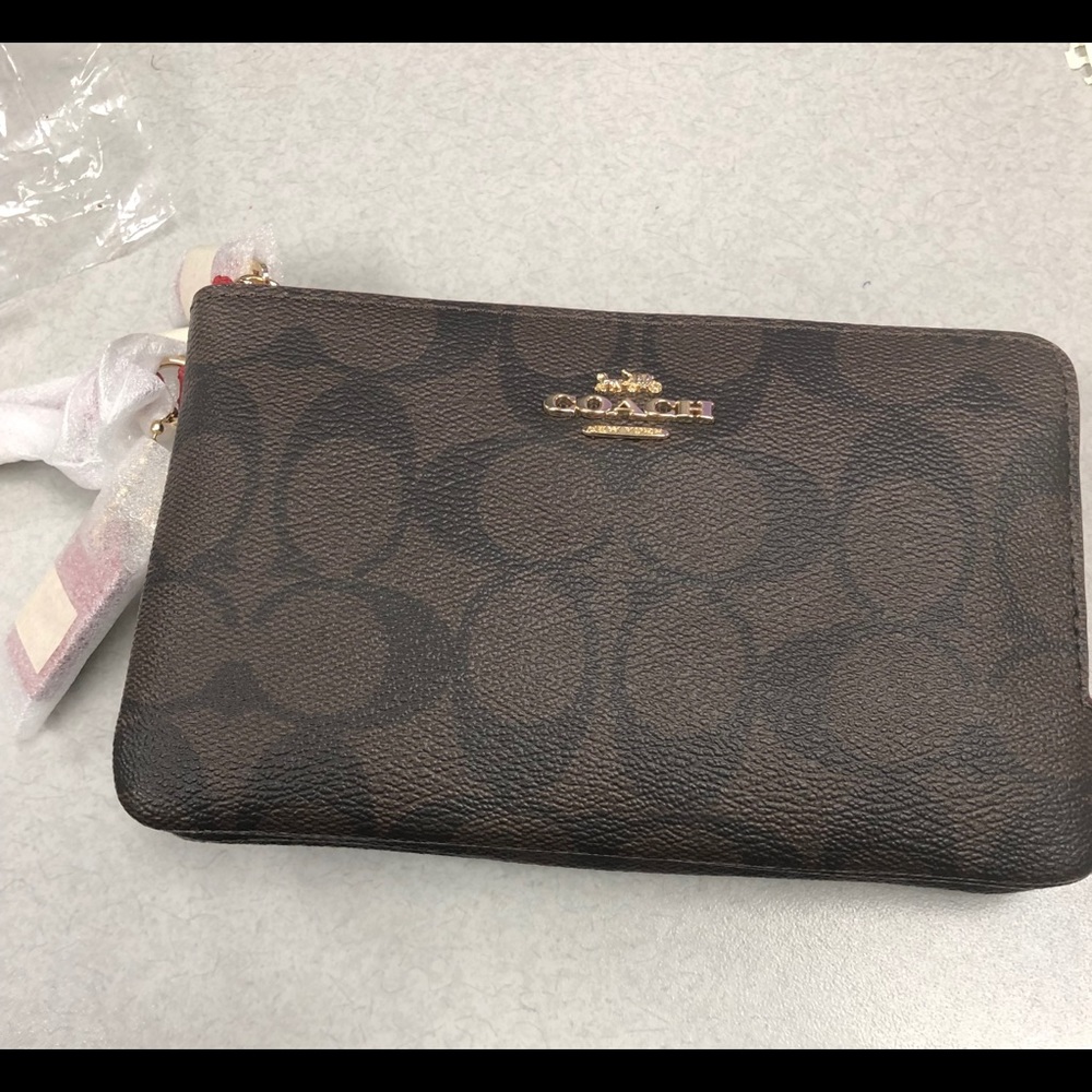 Authentic COACH Wristlet